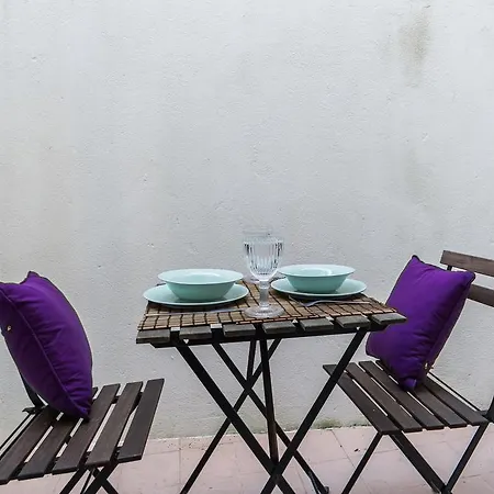 Shortstayflat Stylish Studio Apartment *
